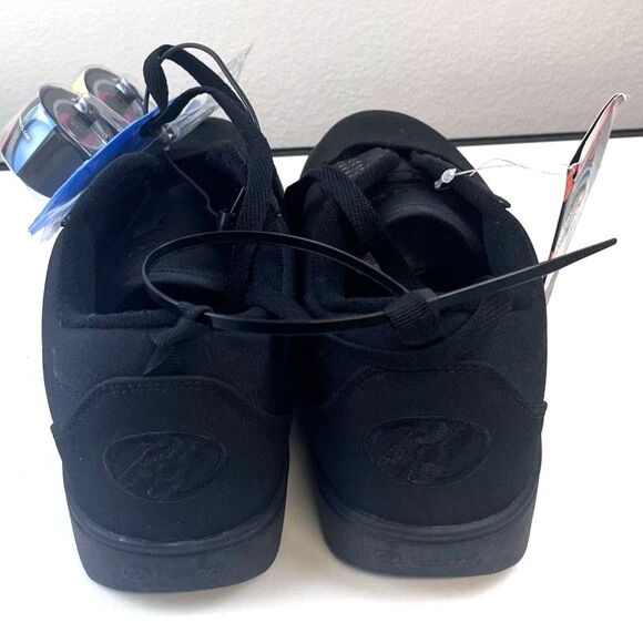 The Original Heelys Pro 20 All Black Wheeled Shoe Sneaker Men\'s Size 8 main image 8